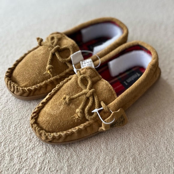 NWT Genuine Suede Moccasin Slippers 6 - Picture 3 of 14